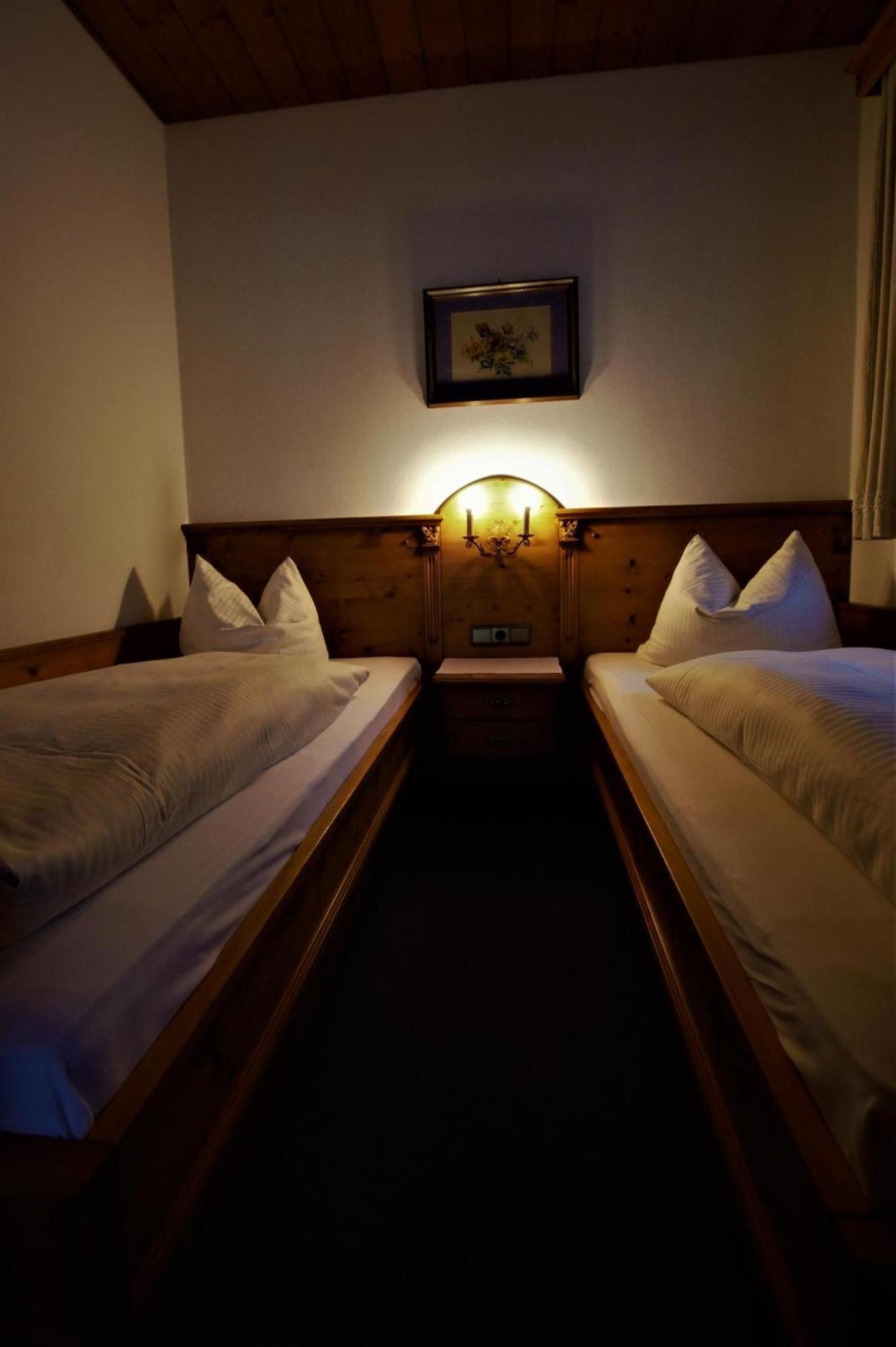 Ferienhaus Waldwinkl Hotel Grainau Ruang foto