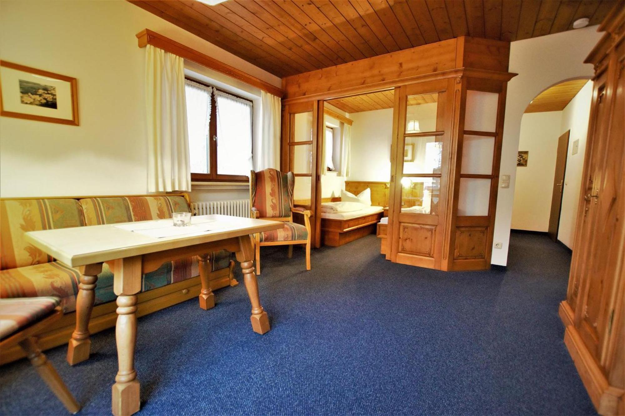 Ferienhaus Waldwinkl Hotel Grainau Ruang foto