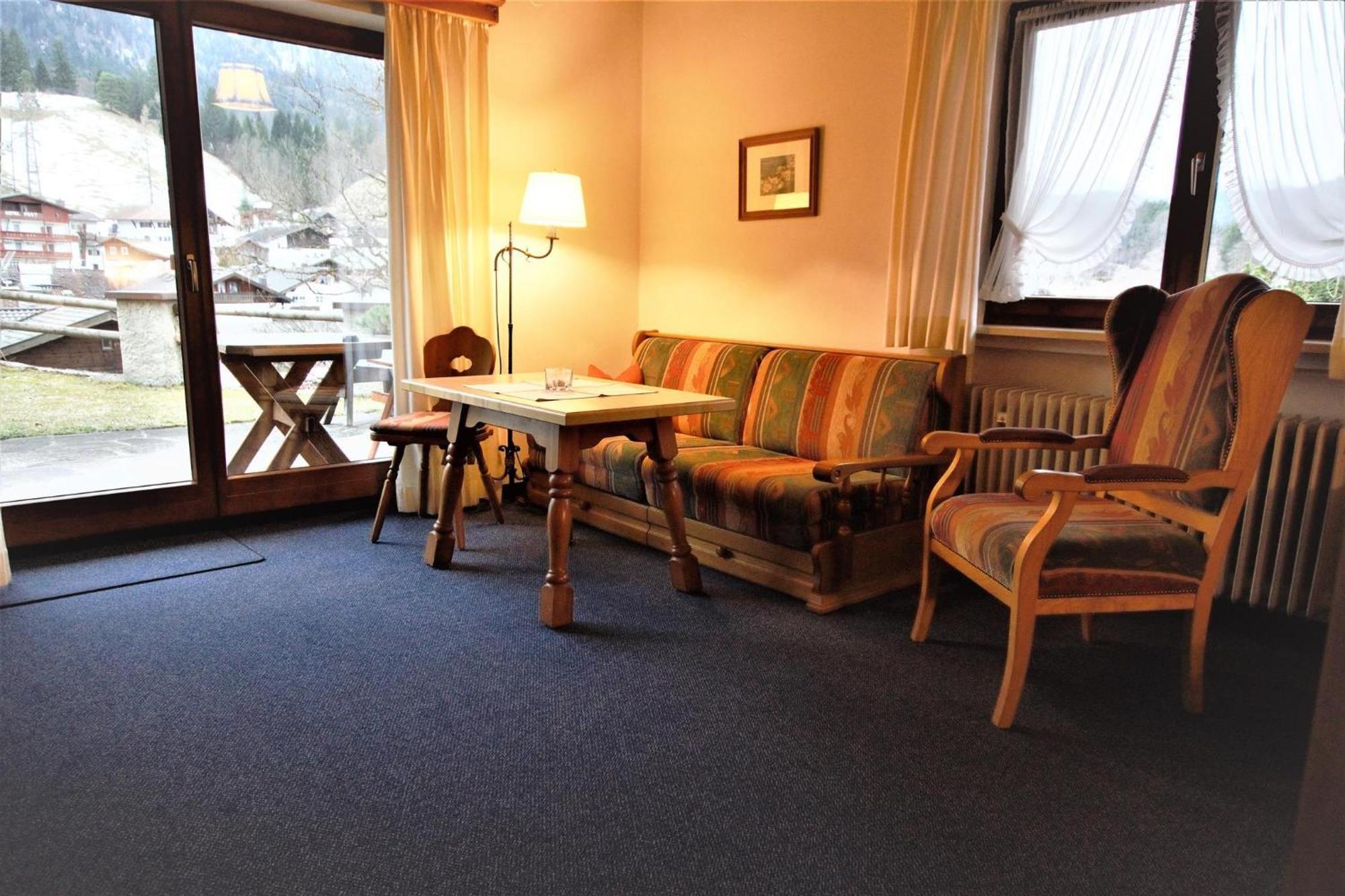 Ferienhaus Waldwinkl Hotel Grainau Ruang foto